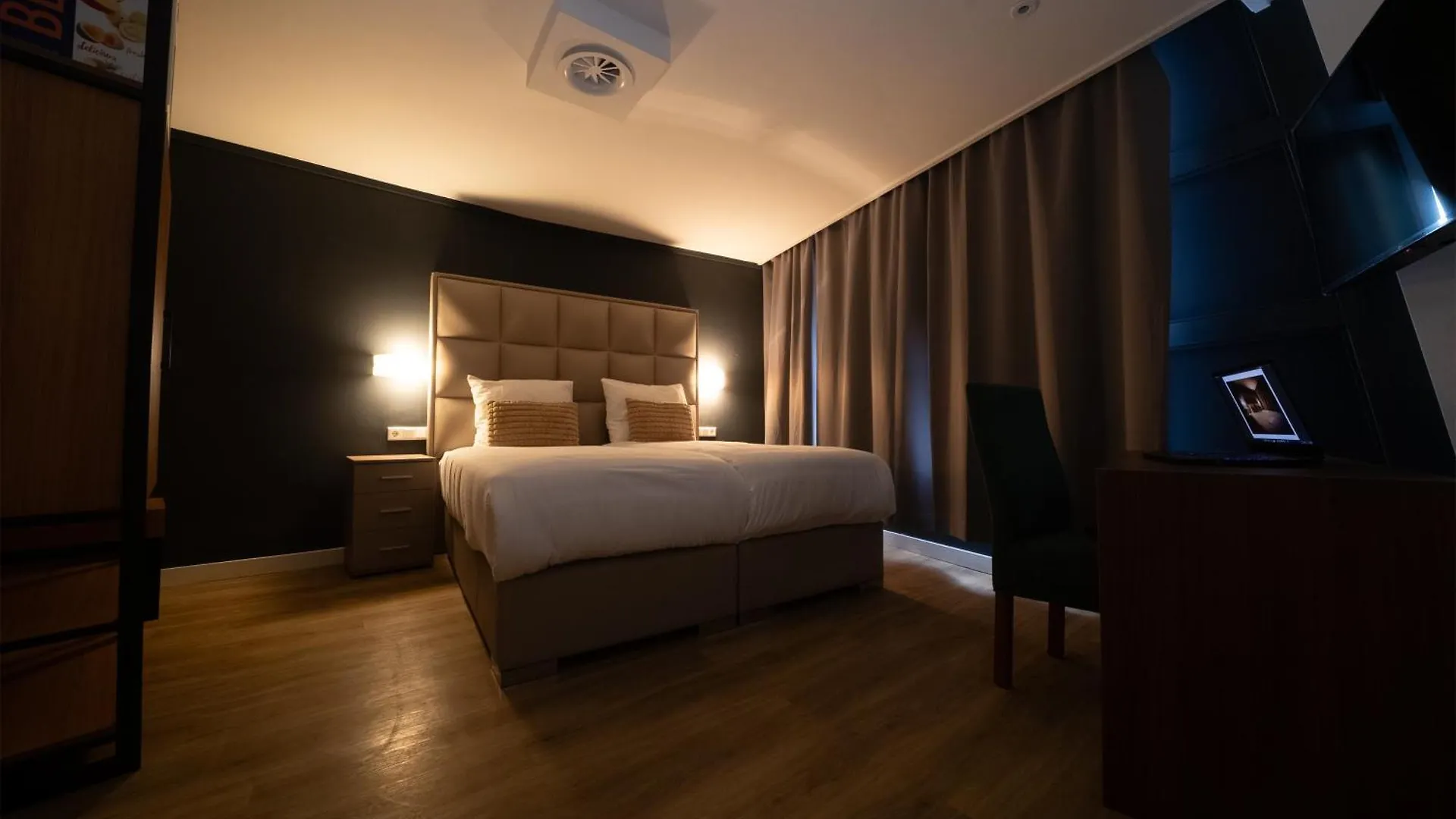 Ma Airport Hotel 호프트도프 3*,